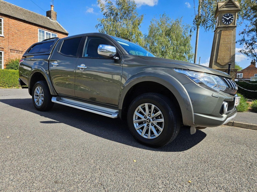 2017 Mitsubishi L200